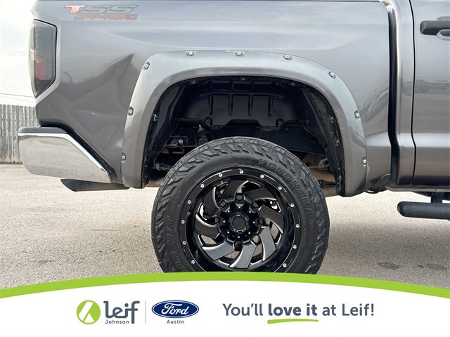 Used 2015 Toyota Tundra SR5 w/ SR5 Upgrade Package image 23