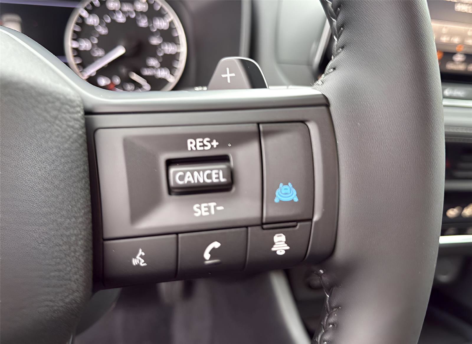 New 2026 Nissan Rogue SV image 12