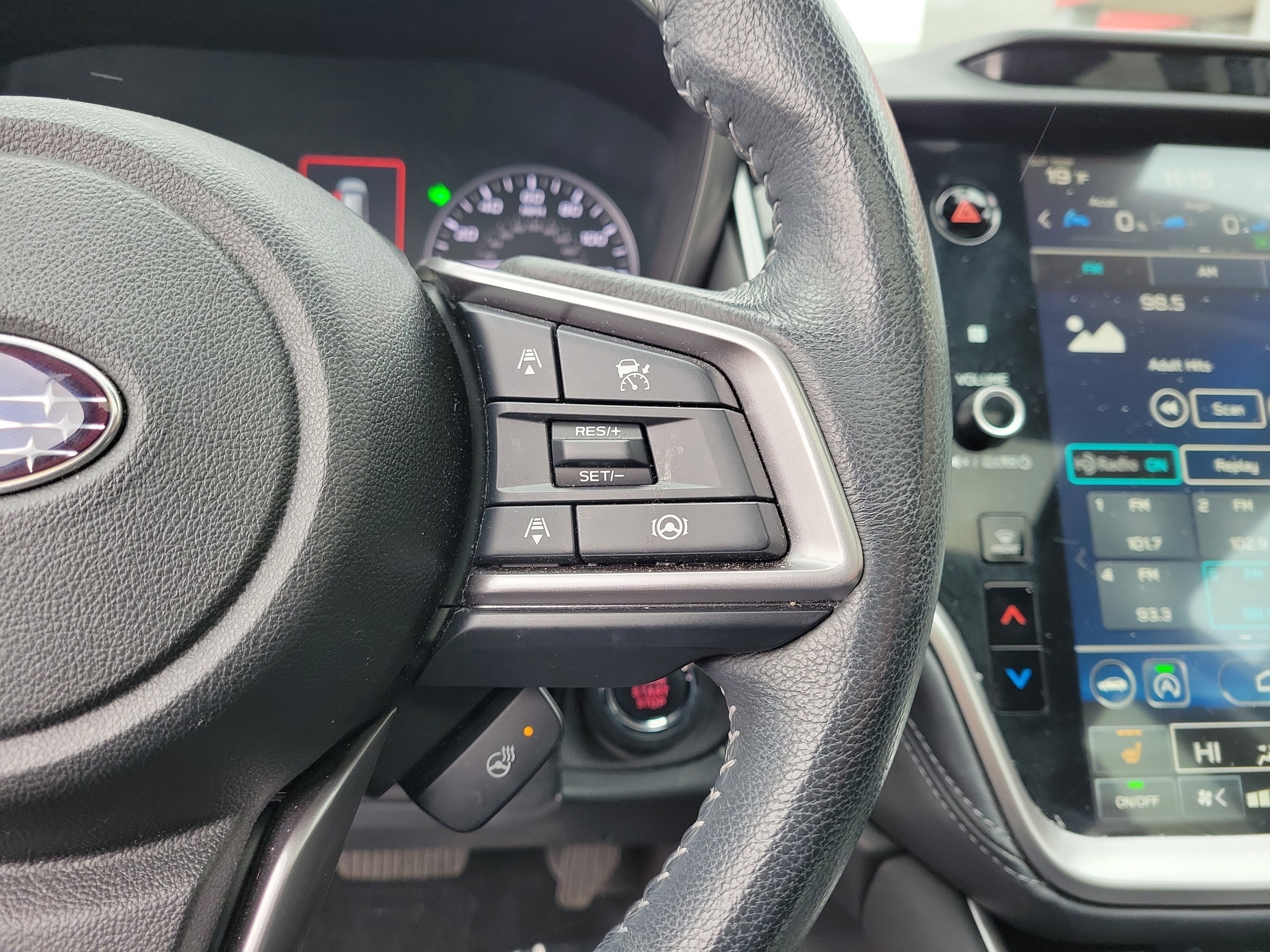 Used 2023 Subaru Outback Limited image 23