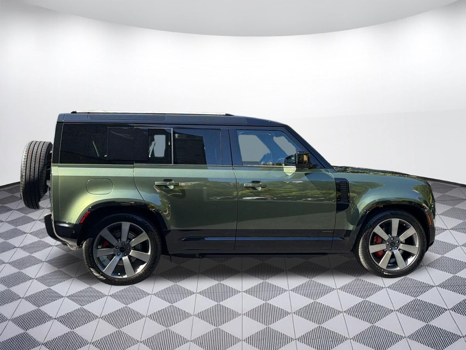 New 2026 Land Rover Defender 110 X AWD/4WD image 8
