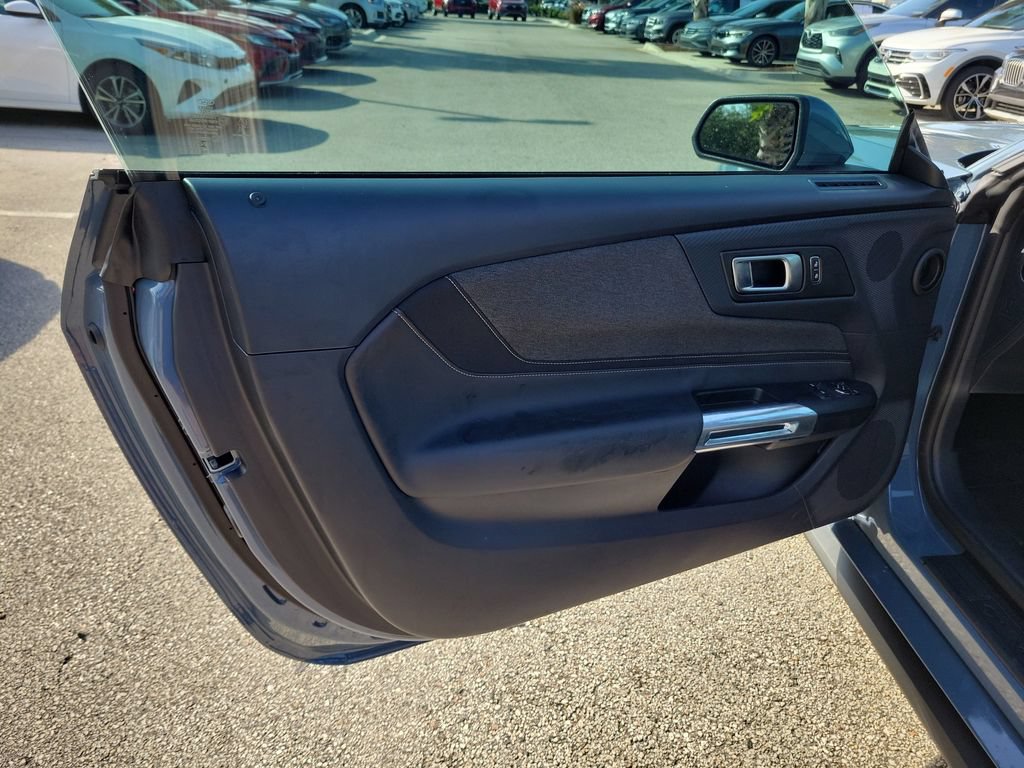 Used 2026 Ford Mustang Coupe RWD image 16