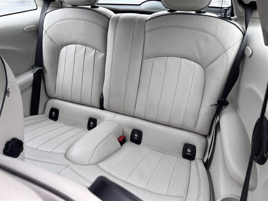 Used 2014 MINI Cooper 2-Door Hardtop FWD image 16