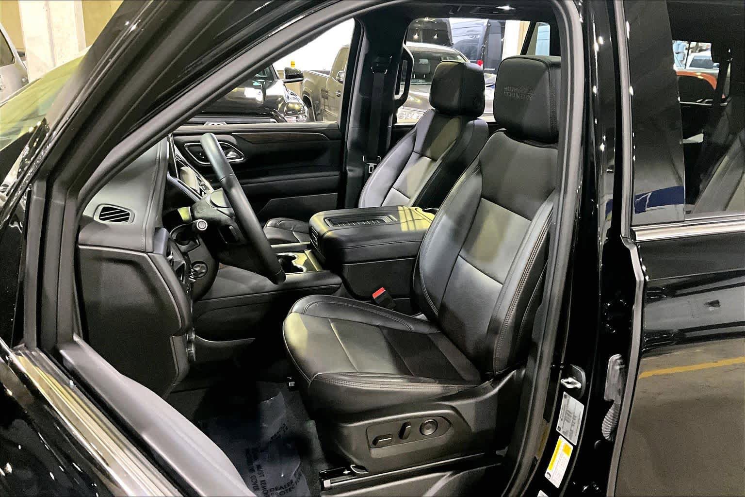 Used 2024 Chevrolet Tahoe High Country AWD/4WD image 8