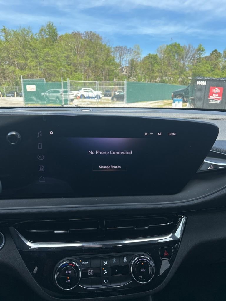 Used 2025 Buick Envista Sport Touring image 19