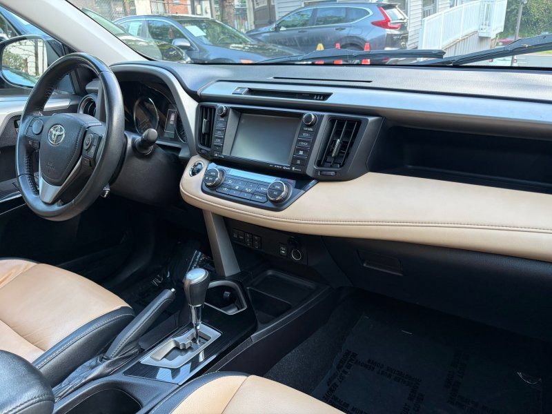 Used 2017 Toyota RAV4 Limited AWD/4WD image 12