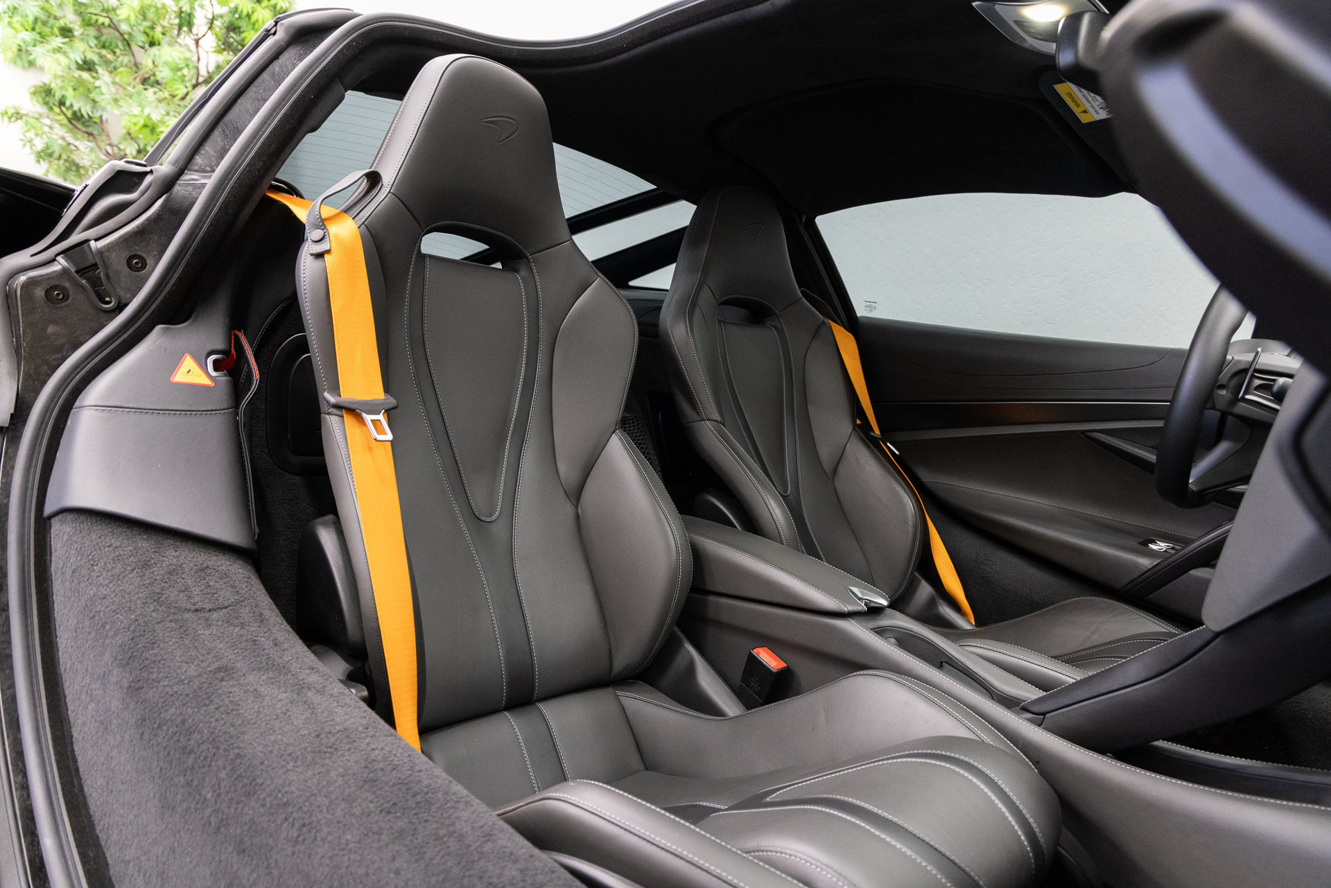 Used 2019 McLaren 720S Luxury RWD image 24