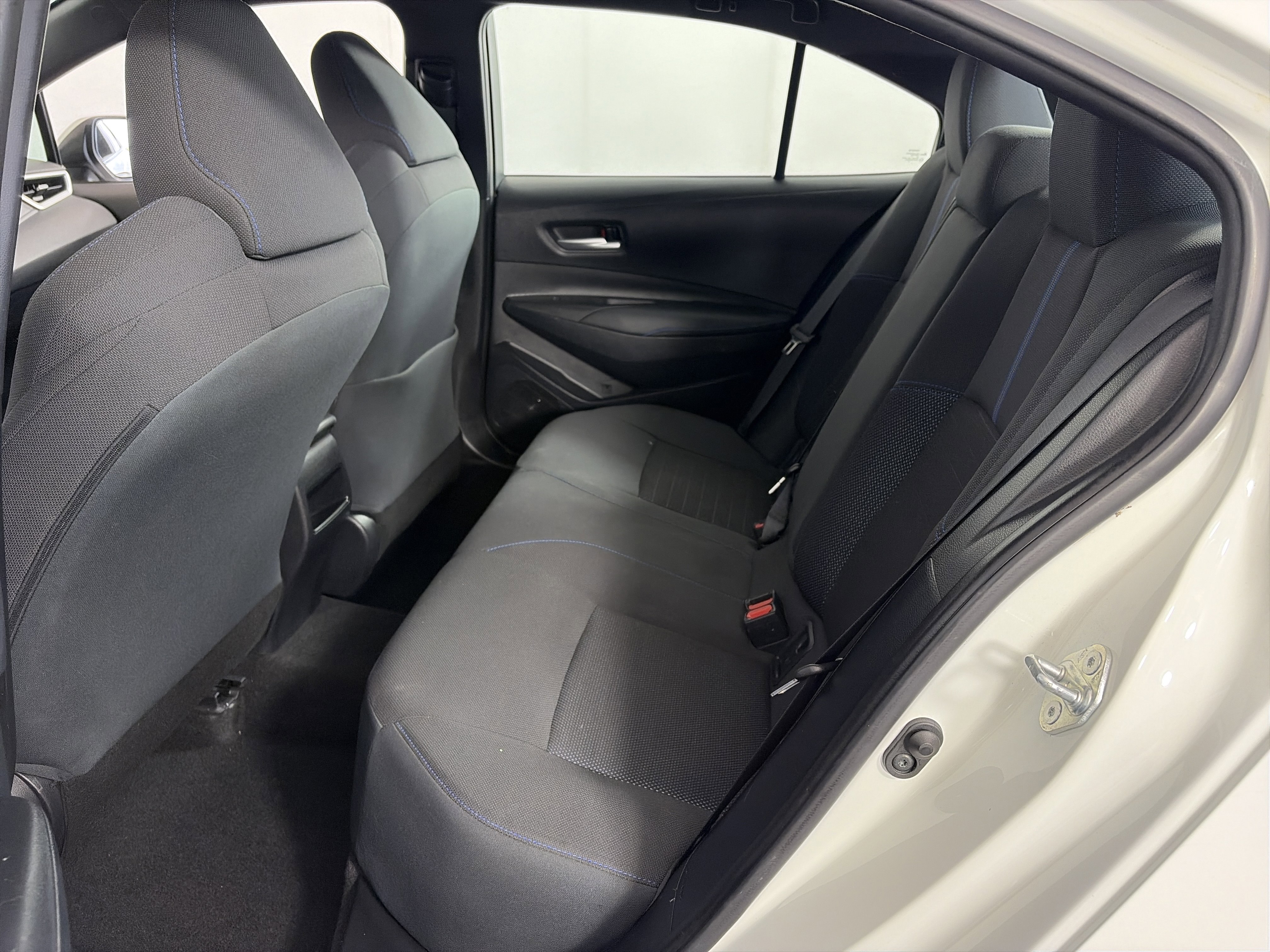 Used 2021 Toyota Corolla SE FWD image 7