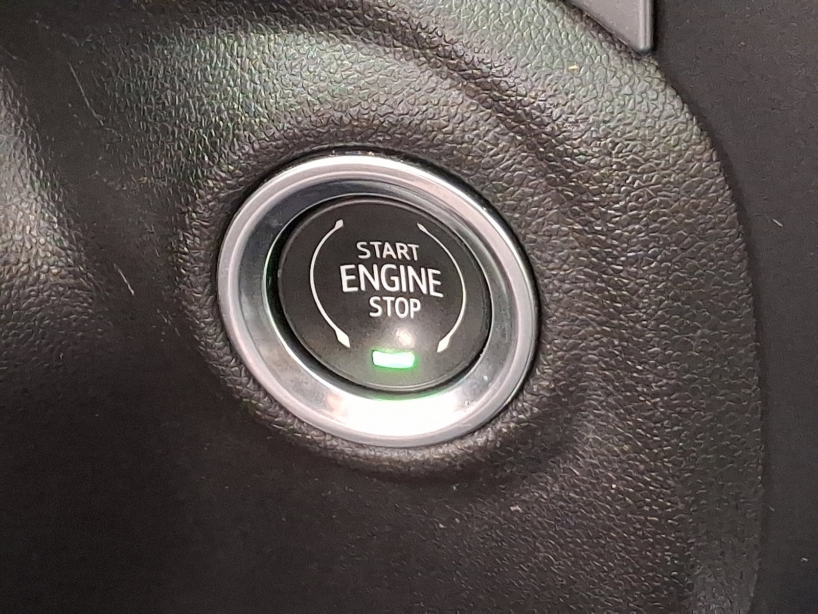 Used 2020 Chevrolet Silverado 2500 LTZ w/ LTZ Premium Package image 26