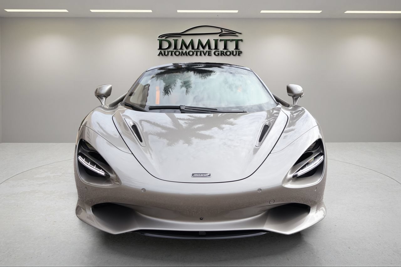 Used 2025 McLaren 750S Spider RWD image 3