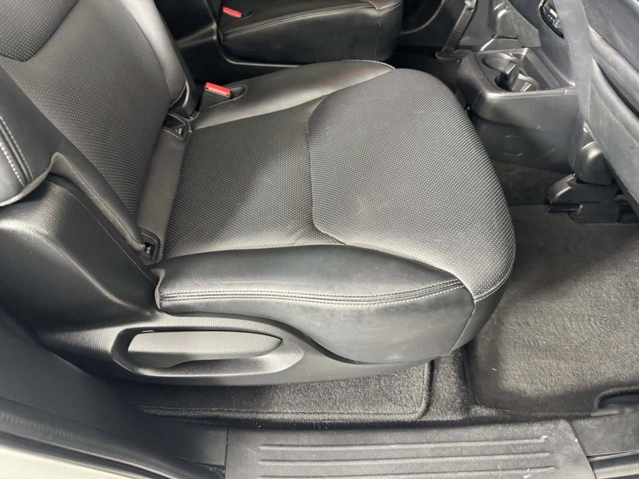 Used 2023 MAZDA CX-9 Touring image 28