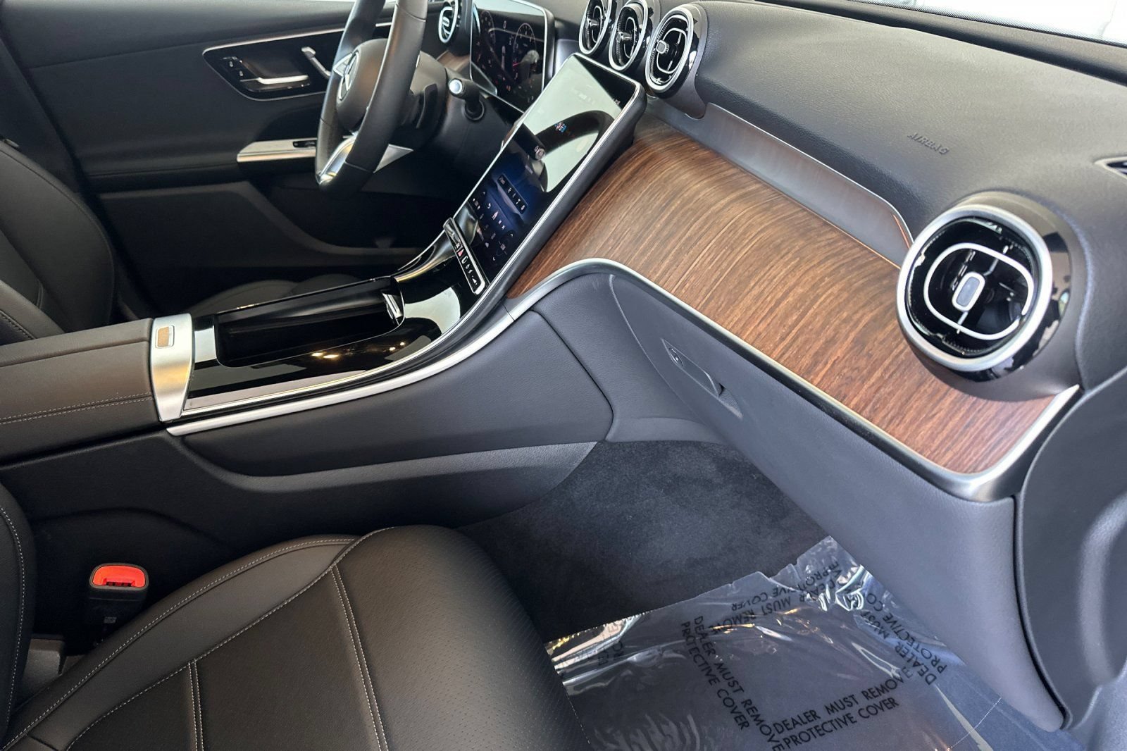 Certified 2026 Mercedes-Benz GLC 300 4MATIC image 18