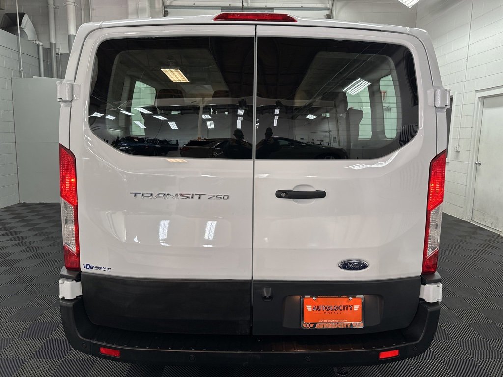 Used 2023 Ford Transit 350 XL image 8