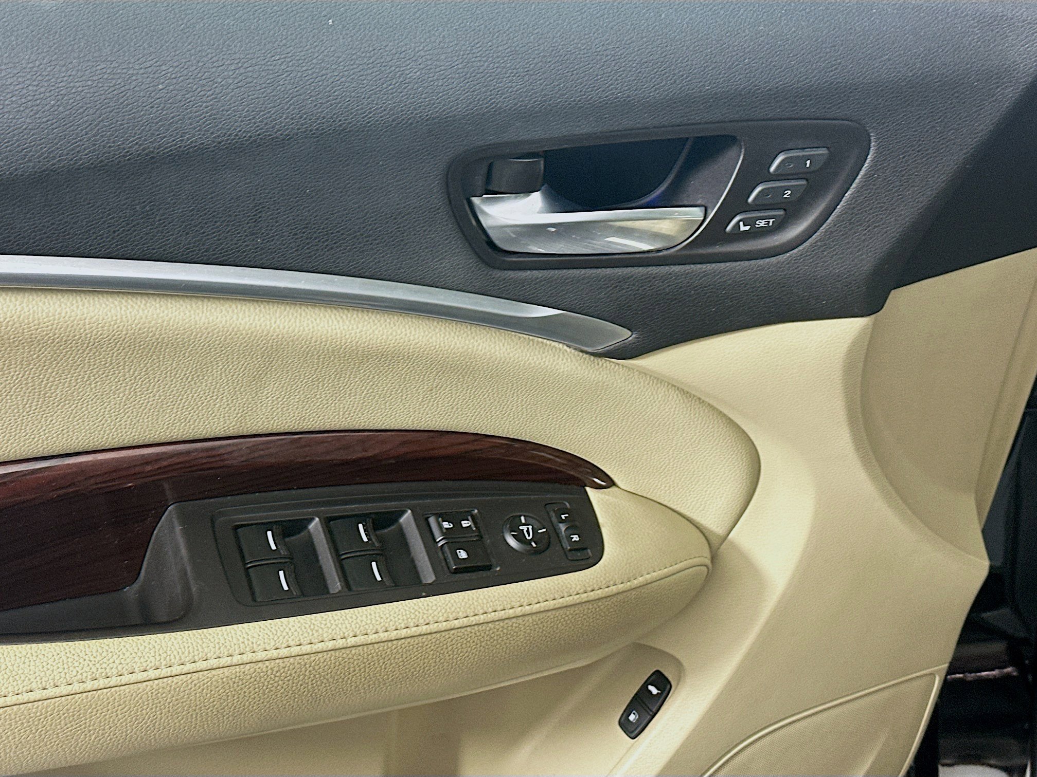 Used 2014 Acura MDX SH-AWD w/ Technology Package image 15