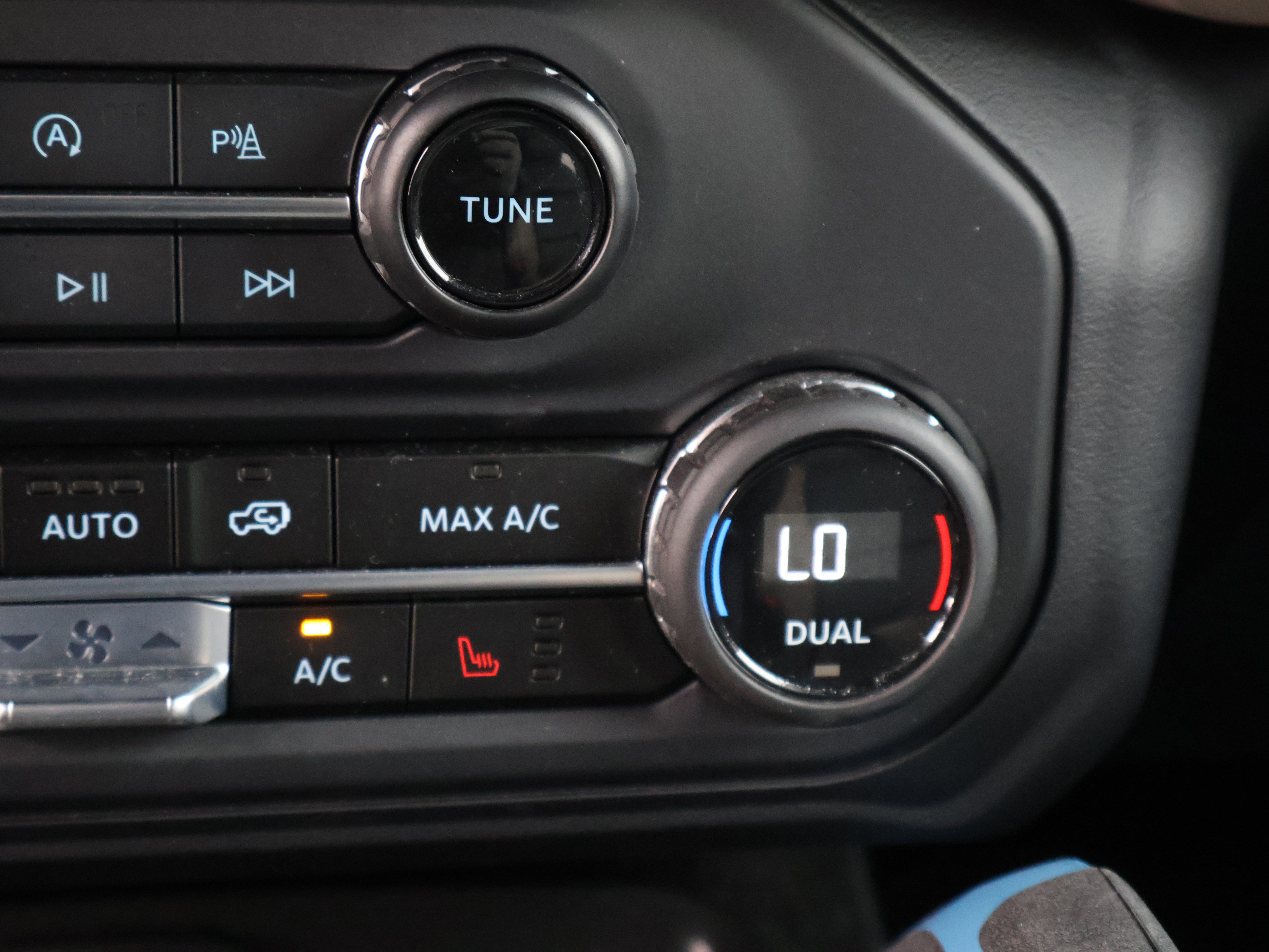 Used 2023 Ford Bronco Wildtrak image 29