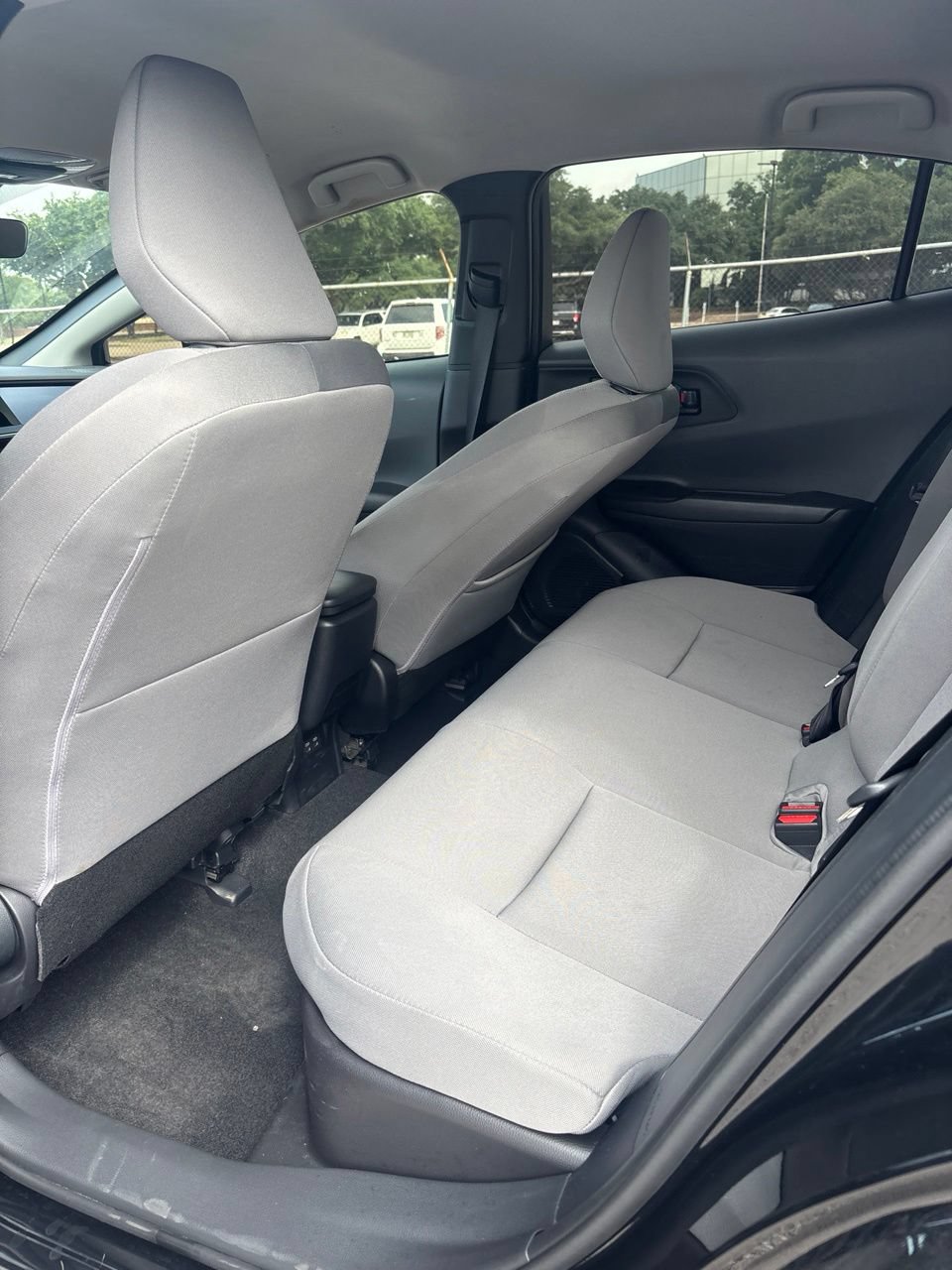 Used 2026 Toyota Prius LE FWD image 11