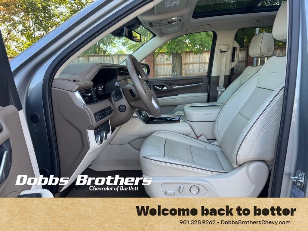 Used 2023 GMC Yukon XL Denali AWD/4WD image 12