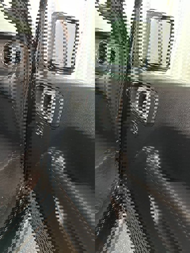 Used 2022 Jeep Wrangler Unlimited Sport image 40