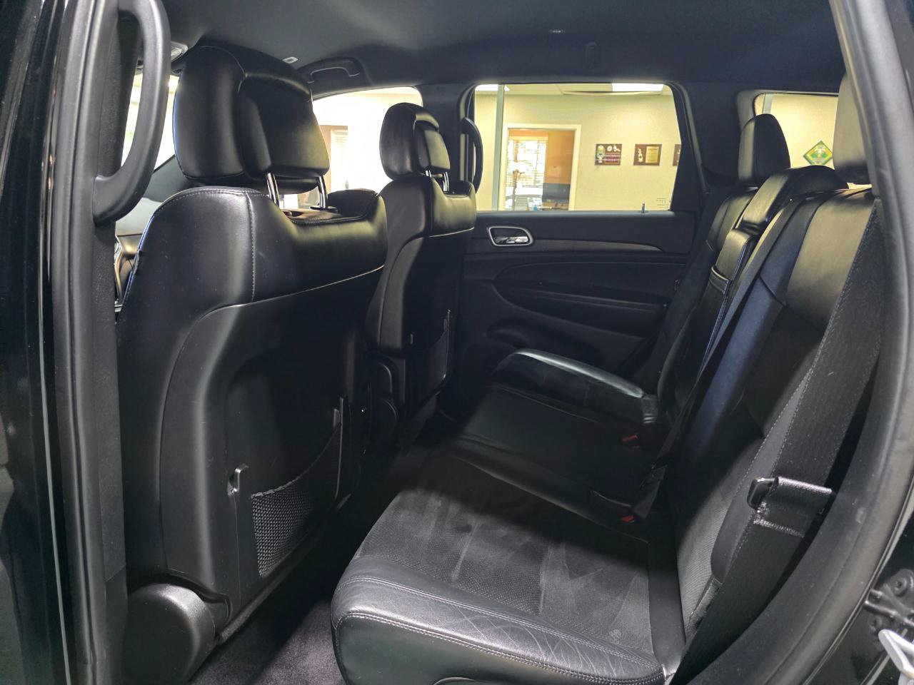 Used 2017 Jeep Grand Cherokee Altitude AWD/4WD image 19