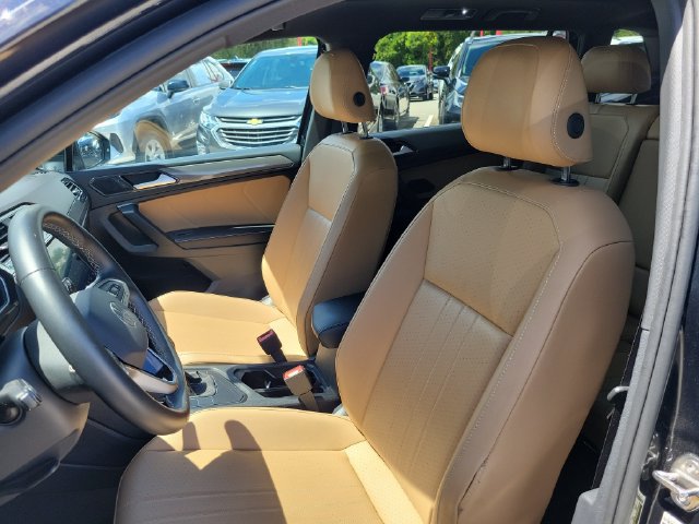 Used 2024 Volkswagen Tiguan SE FWD image 20