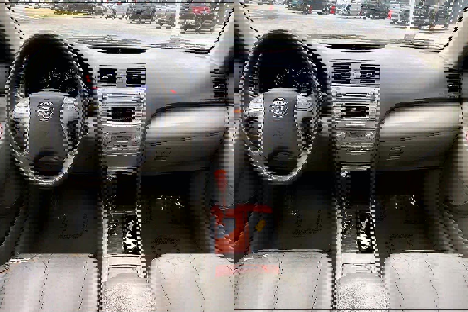 Used 2011 Toyota Camry XLE w/ XLE Extra-Value Pkg #1 FWD image 14