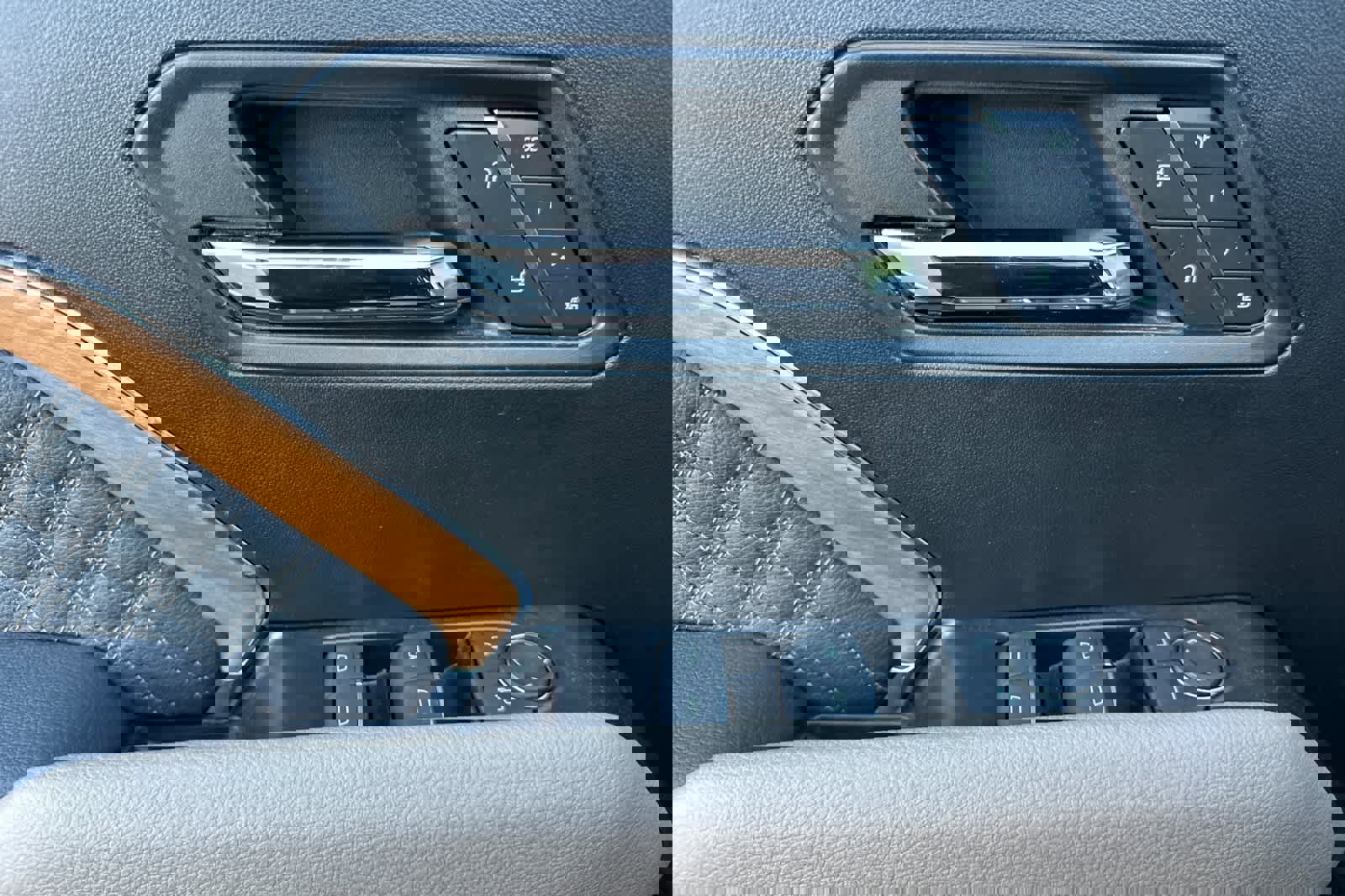 Used 2024 GMC Canyon Denali image 11