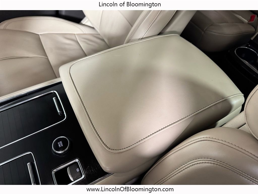 Used 2021 Lincoln Aviator Reserve w/ Equipment Group 202A image 33