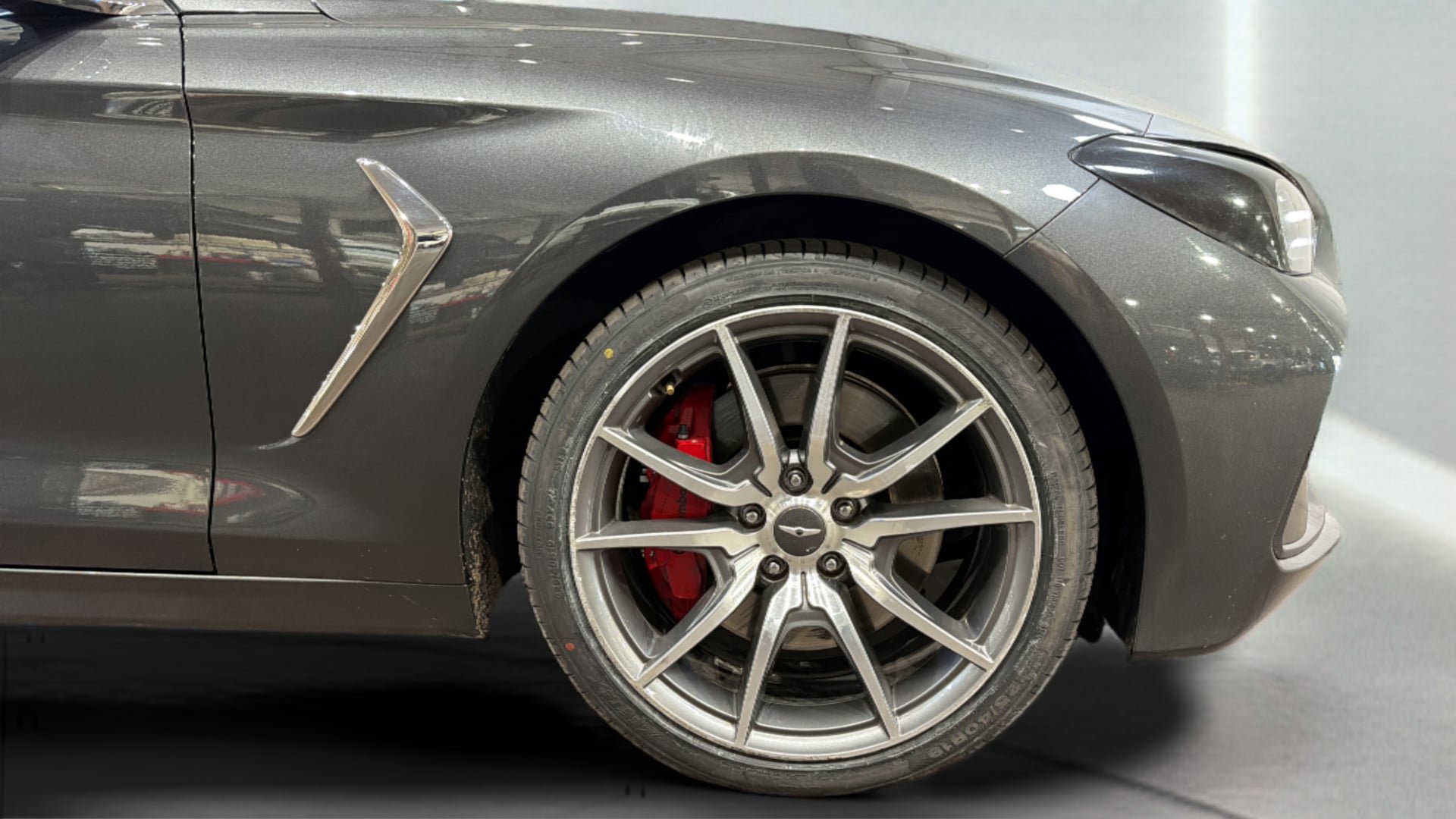 Used 2019 Genesis G70 3.3T Advanced RWD image 34