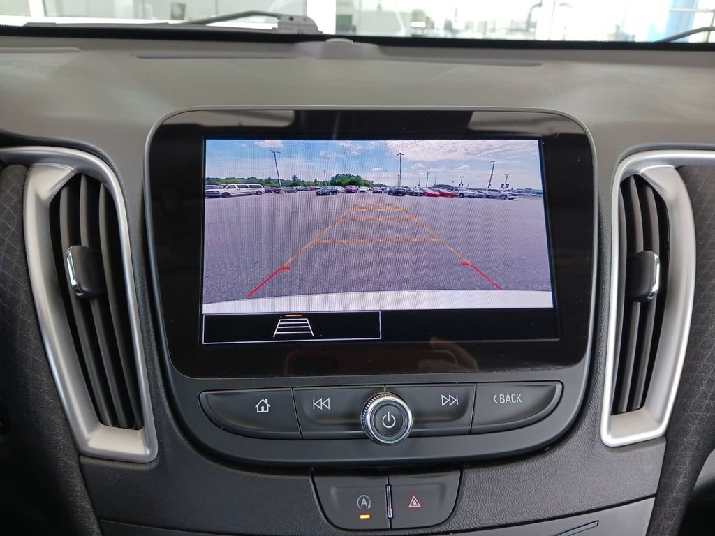 Used 2024 Chevrolet Malibu LT FWD image 21