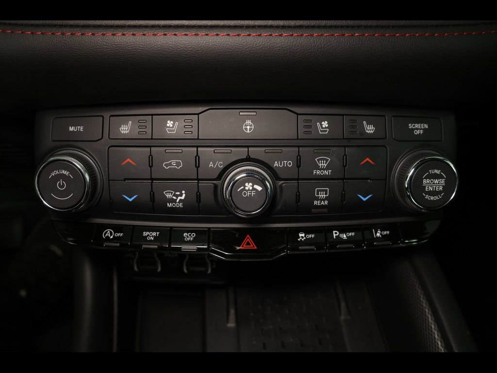 Used 2025 Dodge Durango GT image 29