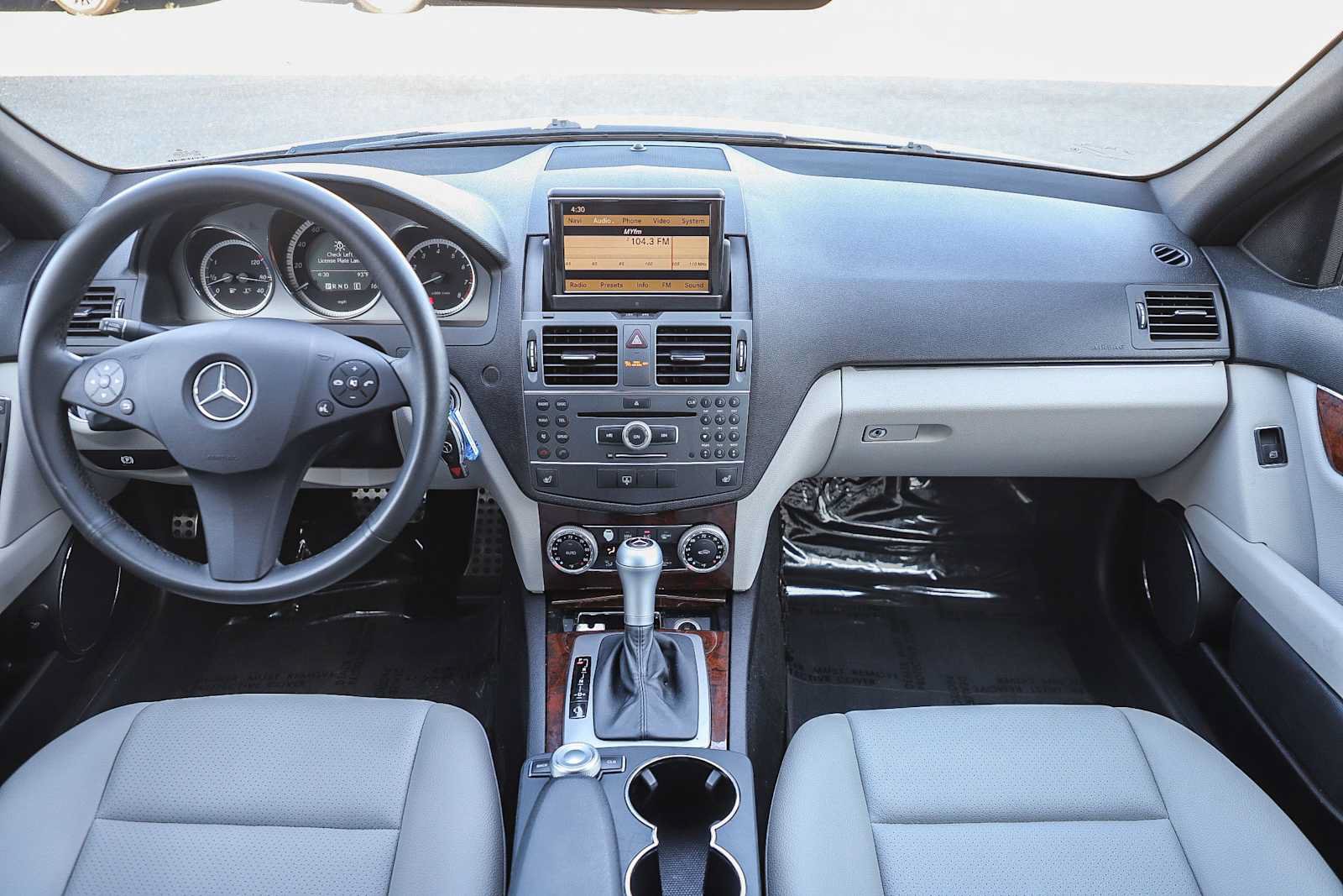 Used 2011 Mercedes-Benz C 350 Sport image 14