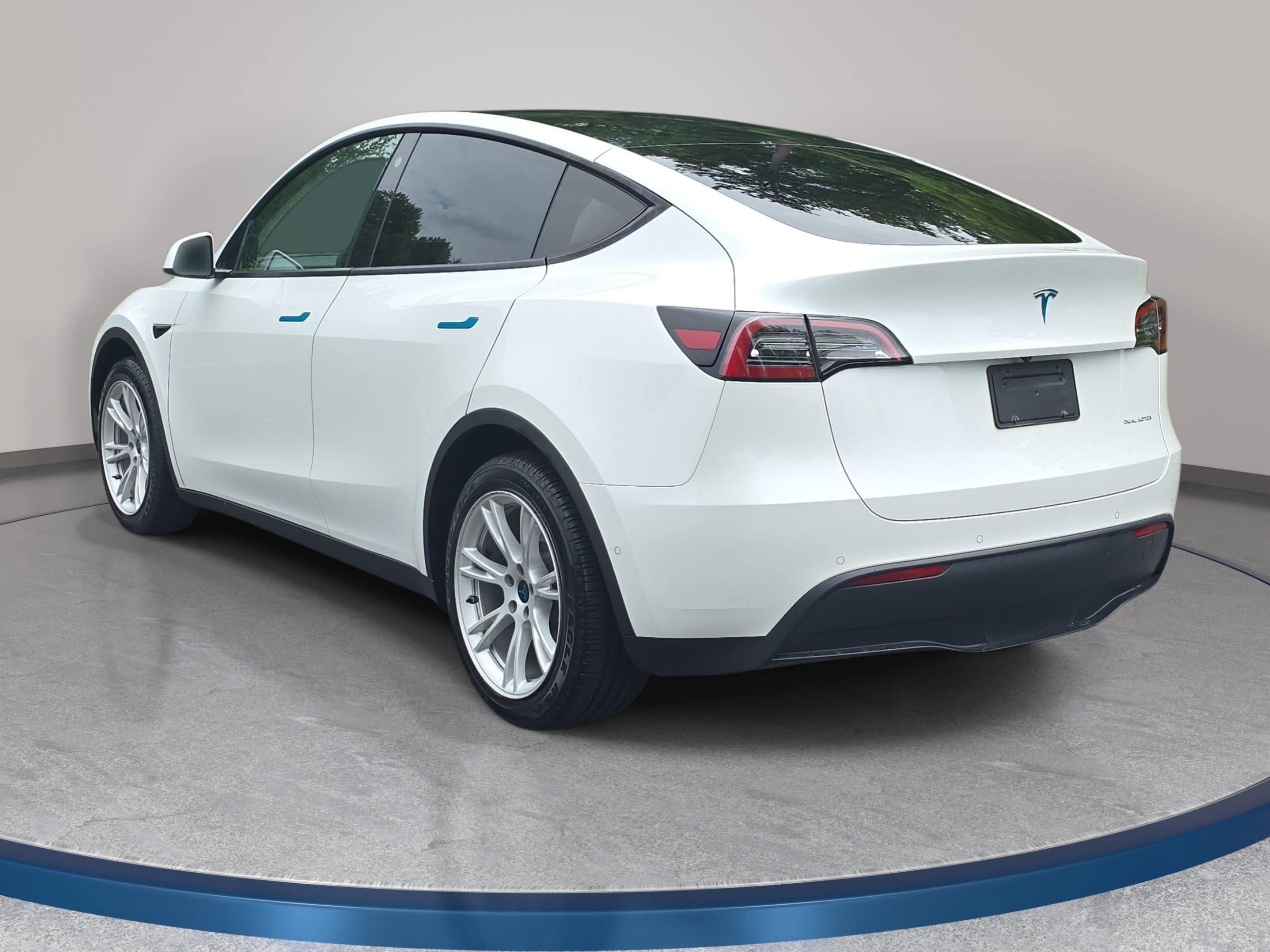 Used 2021 Tesla Model Y Long Range AWD/4WD image 7