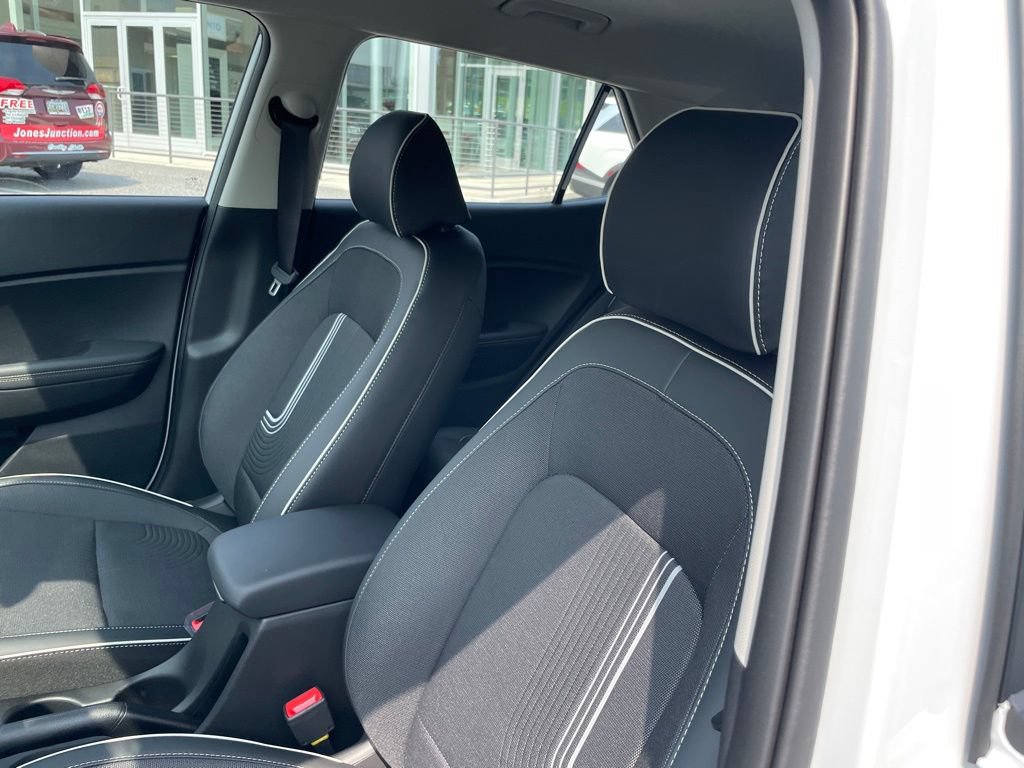 New 2026 Hyundai Venue SEL FWD image 10