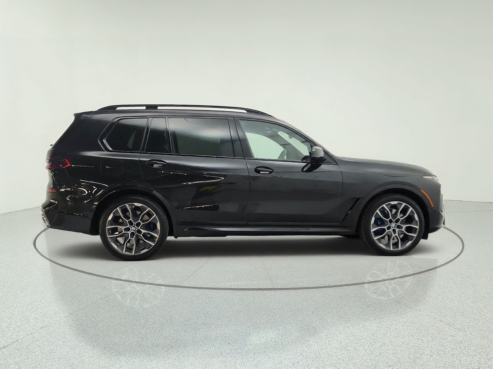 Used 2024 BMW X7 M60i AWD/4WD image 4