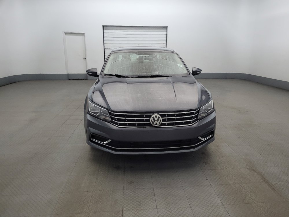 Used 2017 Volkswagen Passat 1.8T S FWD image 14