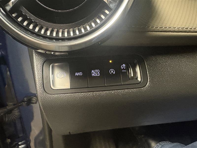 Used 2025 Chevrolet Equinox LT w/ Convenience Package II image 24