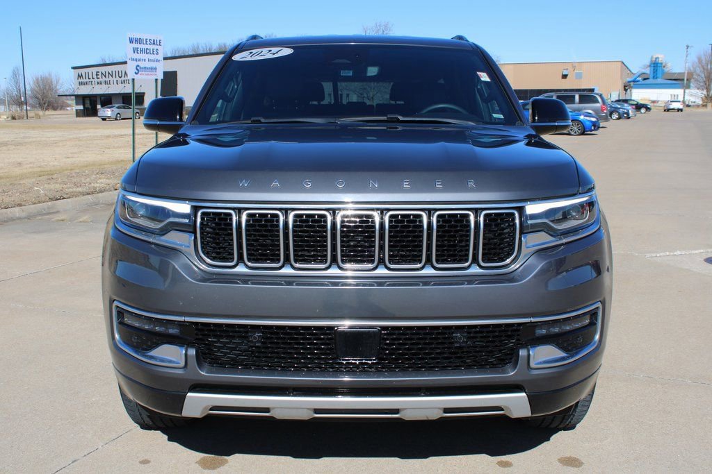 Used 2024 Jeep Wagoneer Series II image 2