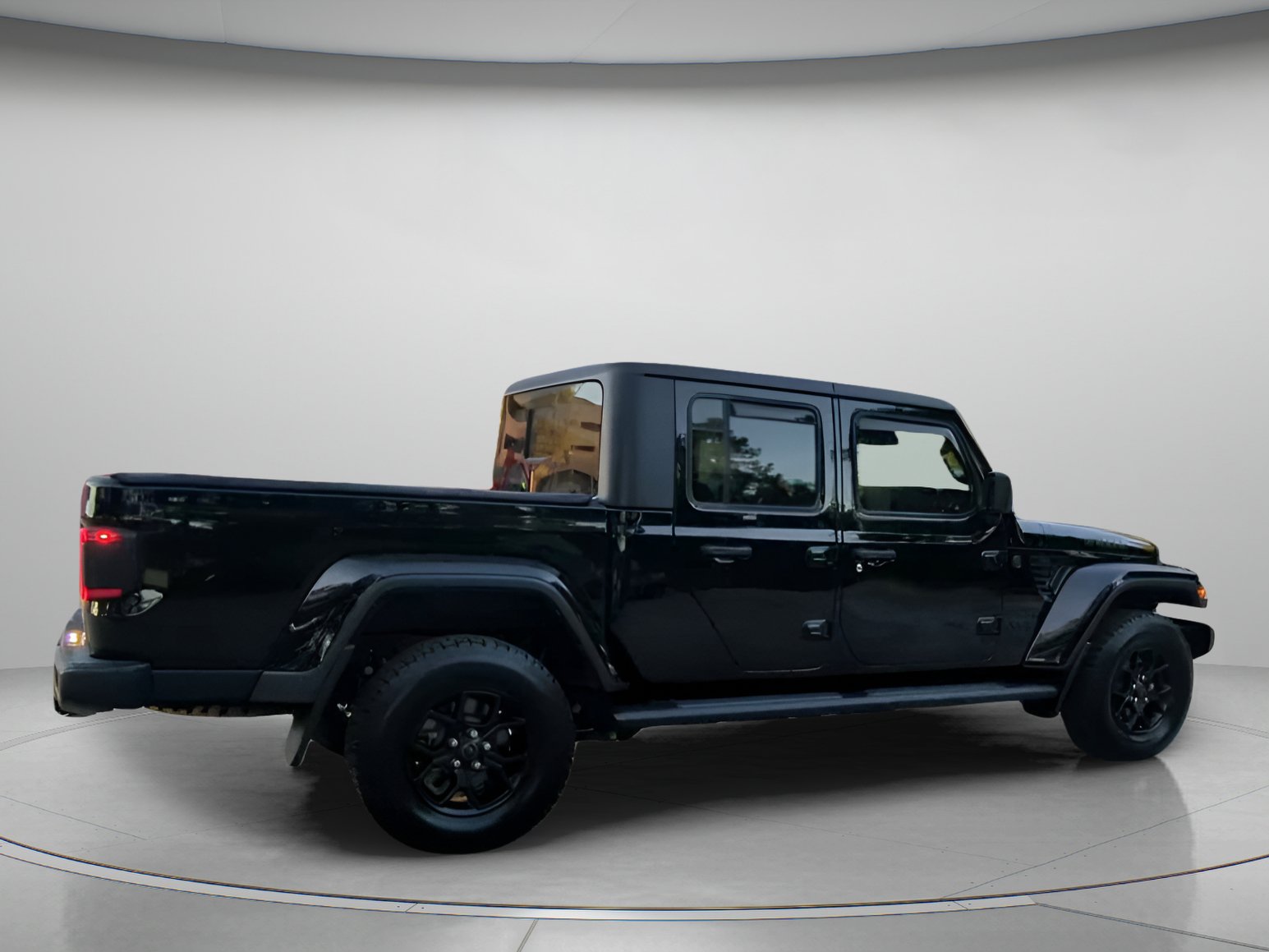 Used 2024 Jeep Gladiator Sport AWD/4WD image 30