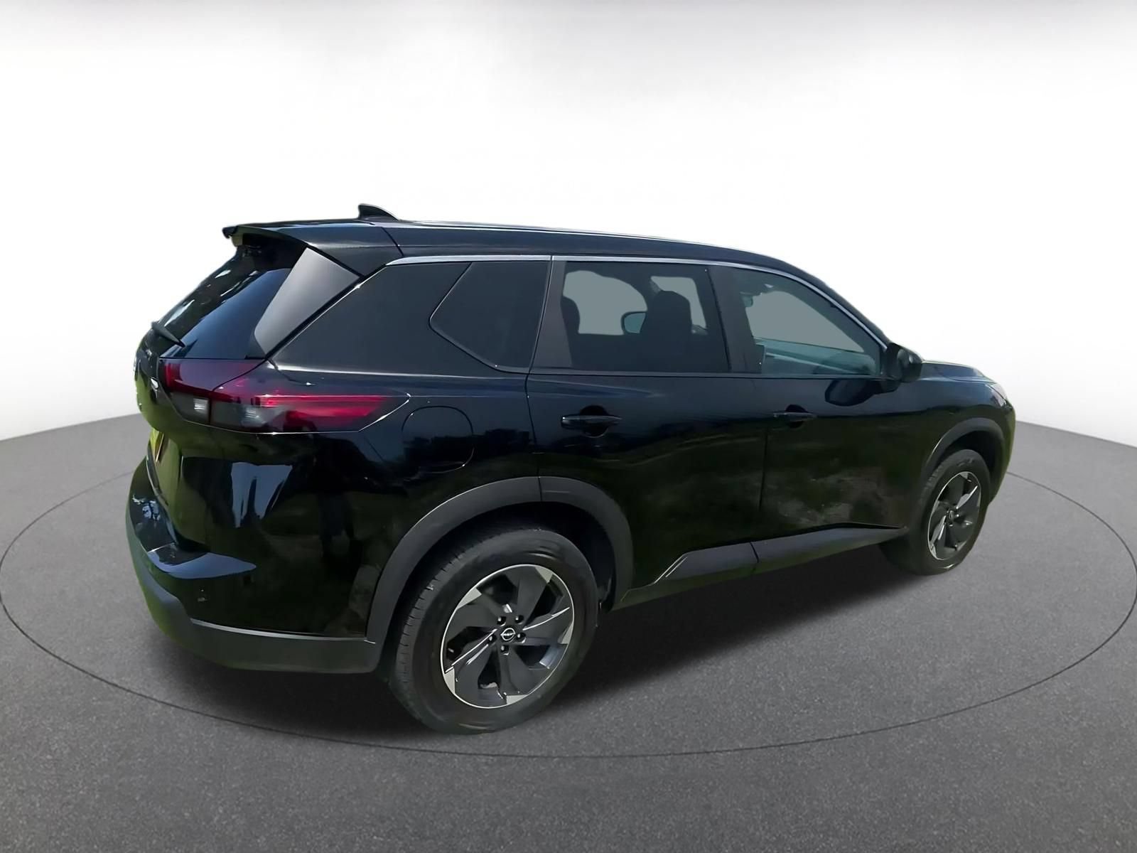 Used 2025 Nissan Rogue SV FWD image 13