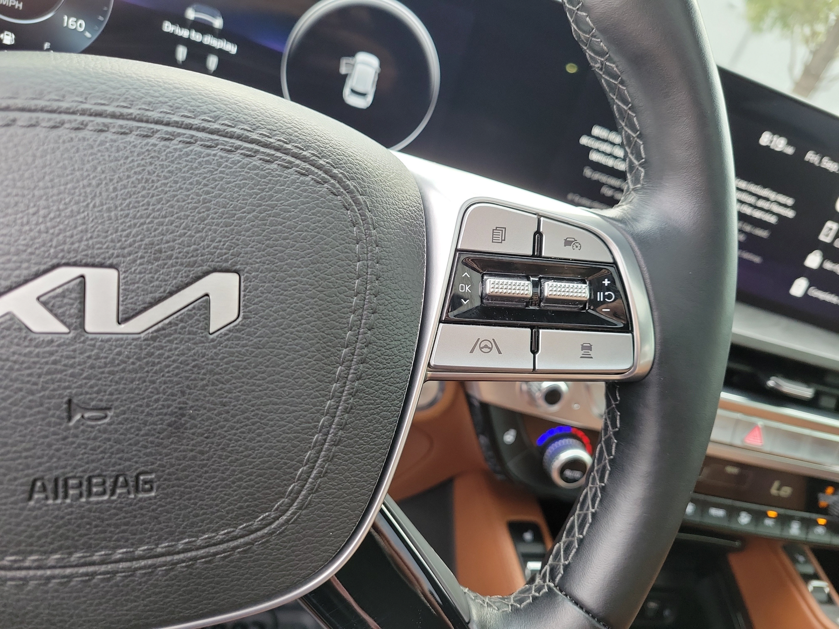 Certified 2025 Kia Telluride SX X-Line AWD/4WD image 26