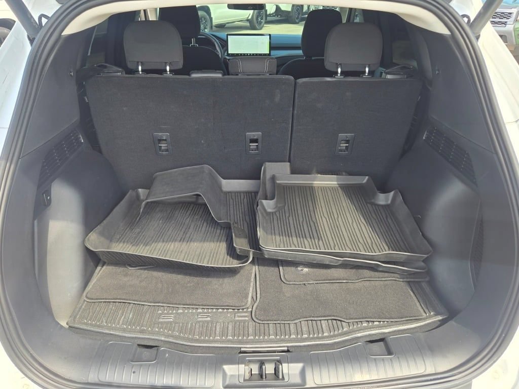 Used 2024 Ford Escape Active w/ Tech Pack #1 AWD/4WD image 12