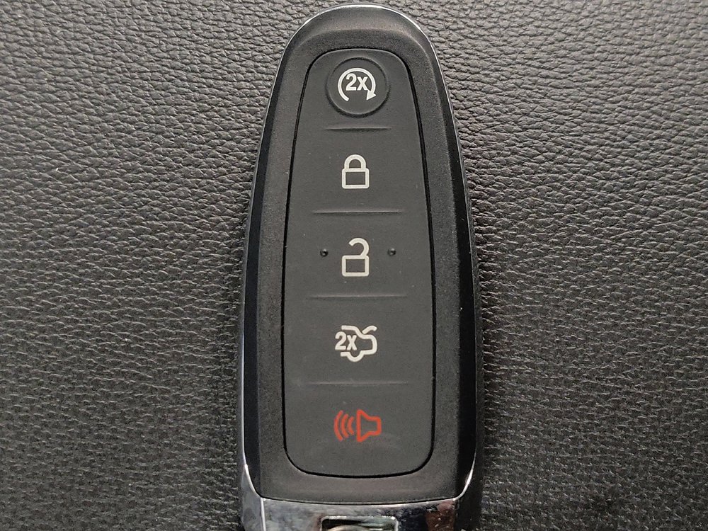 Used 2018 Ford Escape Titanium FWD image 32