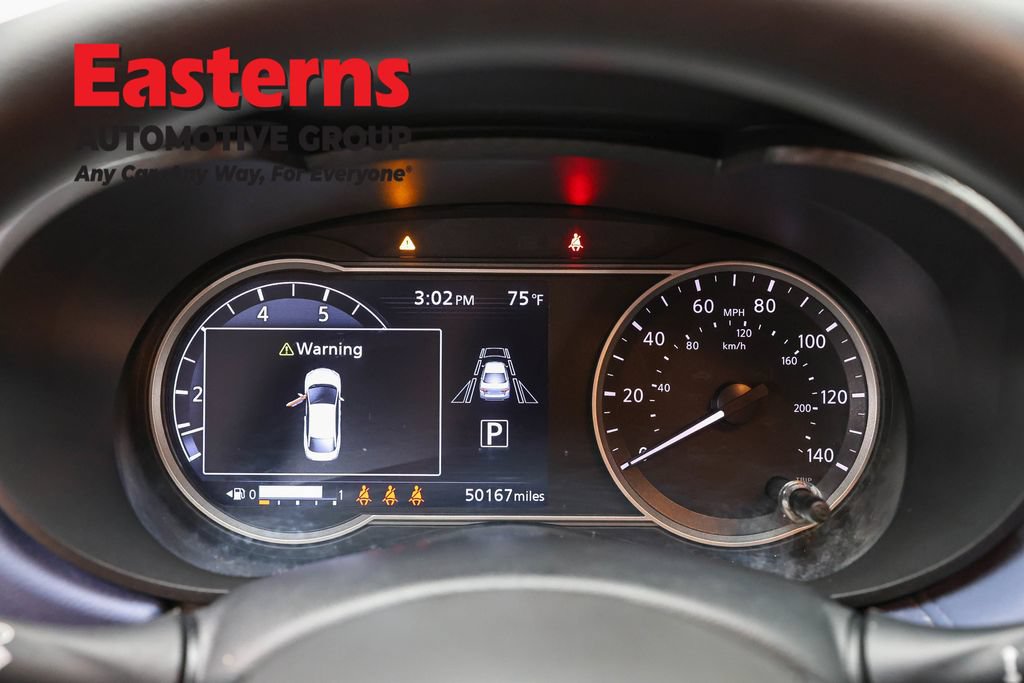 Used 2024 Nissan Versa SV FWD image 18