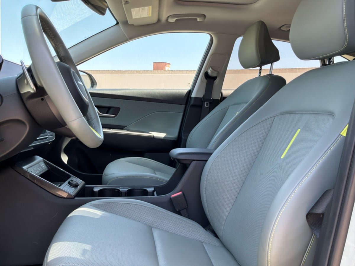 Used 2024 Hyundai Kona Limited FWD image 18
