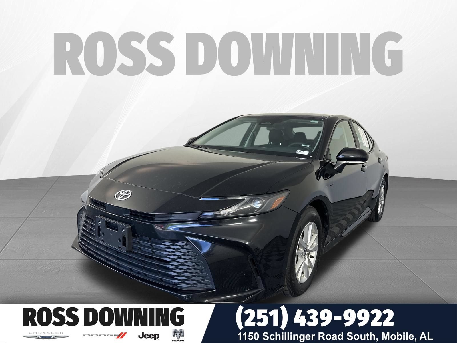 Used 2025 Toyota Camry LE FWD image 1