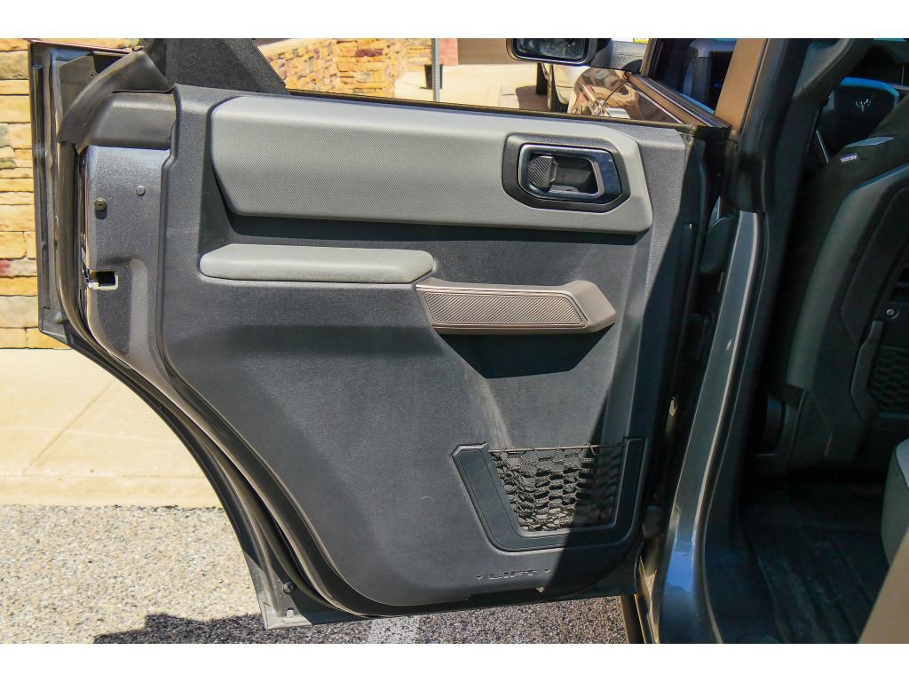 Used 2023 Ford Bronco Black Diamond w/ Sasquatch Package image 16