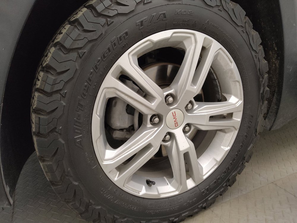Used 2020 GMC Terrain SLE FWD image 31