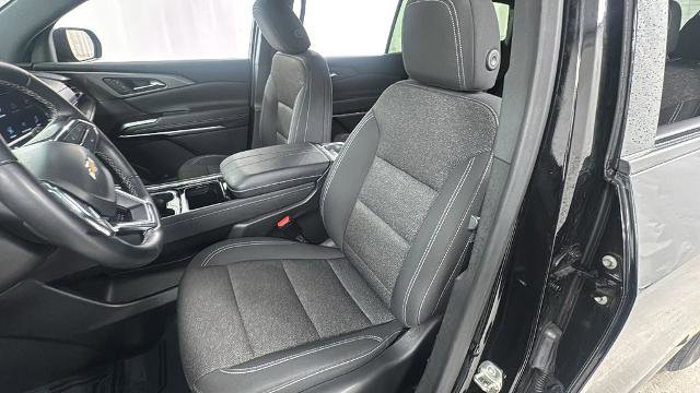 Used 2024 Chevrolet Traverse LT AWD/4WD image 10