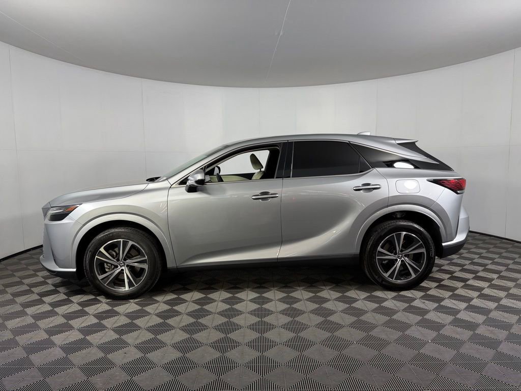 Used 2024 Lexus RX 350 FWD image 11