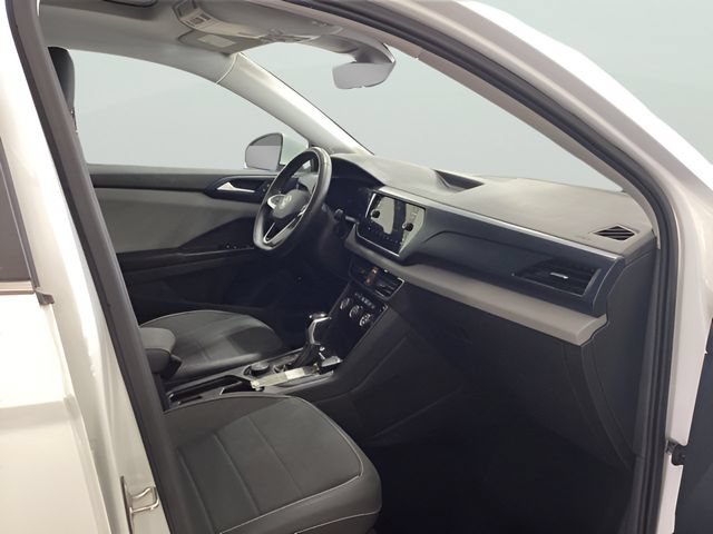 Certified 2023 Volkswagen Taos SE w/ Panoramic Sunroof Package AWD/4WD image 12