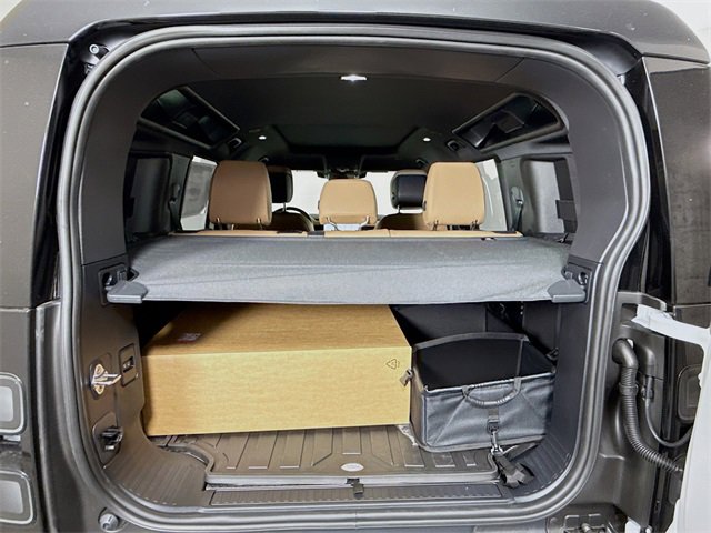 New 2026 Land Rover Defender 110 S image 28